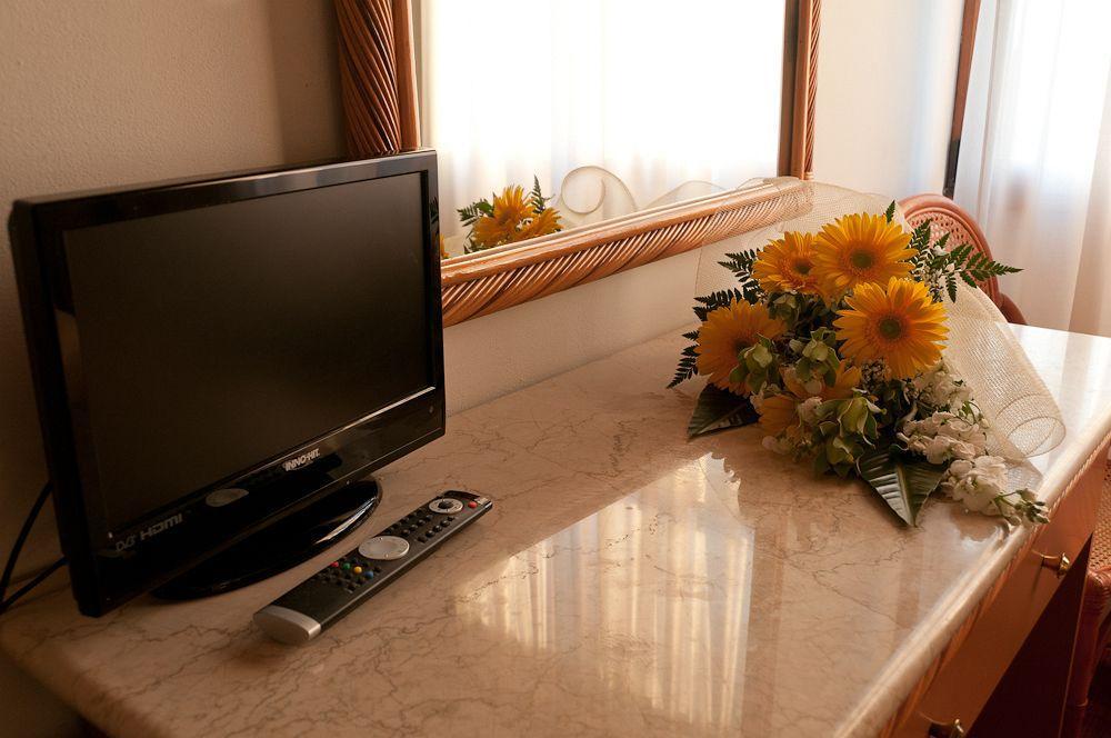 Hotel Villa Isabela SantʼAngelo Eksteriør billede